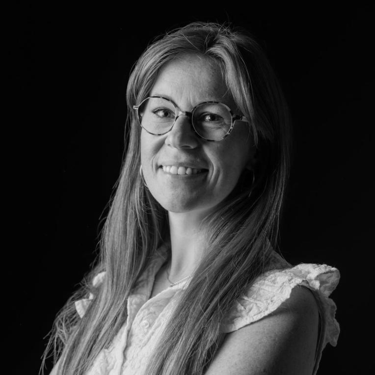 Corporate Sophie-22